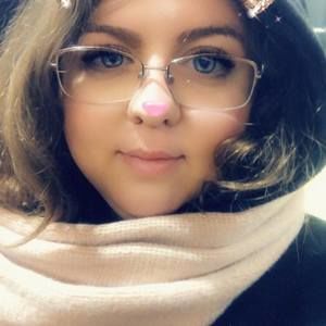 Meet your Posher, Tia